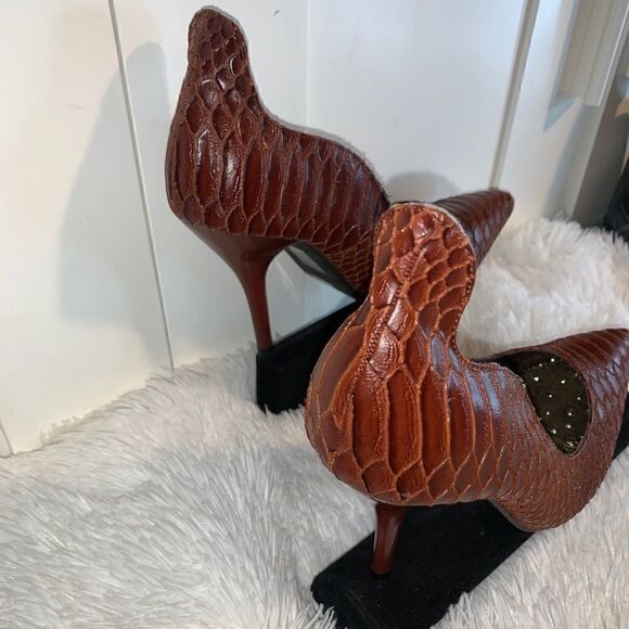 NWOT Bertinni Embossed Heels  - Picture 5 of 10